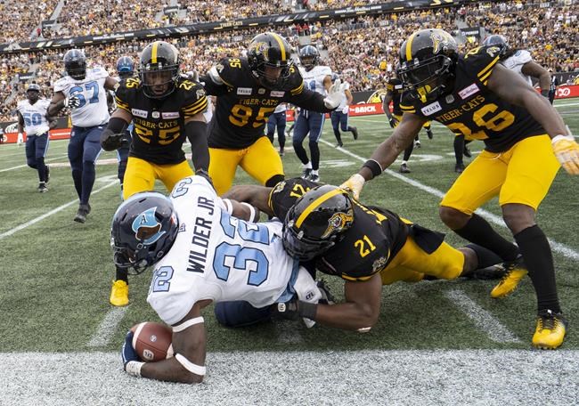 Veteran quarterback Harris's status questionable for Edmonton Eskimos | iNFOnews.ca Veteran quarterback Harris's status questionable for Edmonton Eskimos | iNFOnews.ca