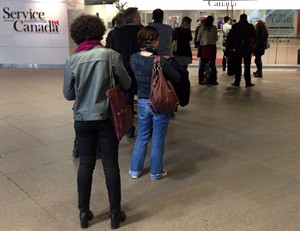 Canadian Press NewsAlert: StatsCan says 11,000 jobs lost in August | iNFOnews.ca CP29765001