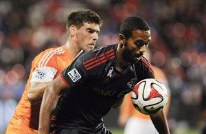 Luke Moore doesn't get the headlines but gets the job done at Toronto FC | iNFOnews.ca CP32396860