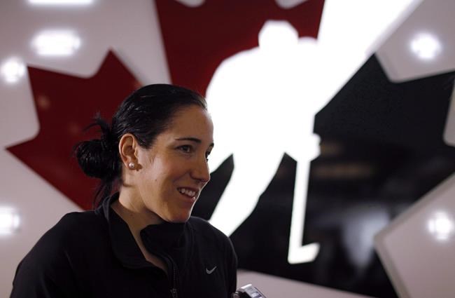 'Queen of Giraffes' among new Order of Canada recipients with global influence | iNFOnews.ca CP1122261171