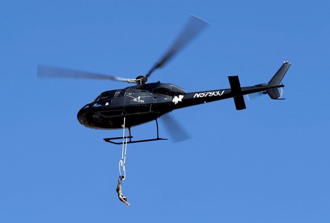 Wallenda discusses hanging by her teeth over Niagara Falls | iNFOnews.ca