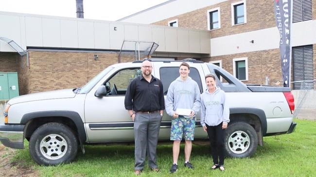 Student plus near-perfect attendance equals free truck at Manitoba high school | iNFOnews.ca