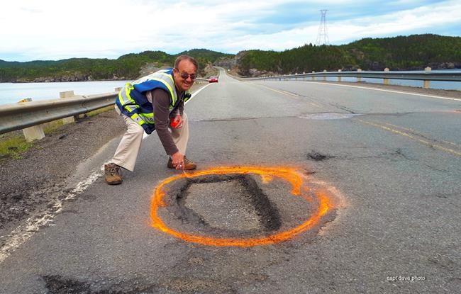 'Pothole Man' on a mission to protect drivers in rural Newfoundland | iNFOnews.ca 'Pothole Man' on a mission to protect drivers in rural Newfoundland | iNFOnews.ca