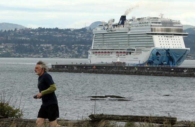 Victoria requests cruise ship visit cap while seeking limit on ship emissions | iNFOnews.ca
