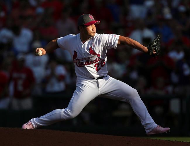Reliever Oh gets visa, shines in Blue Jays debut against Phillies | iNFOnews.ca