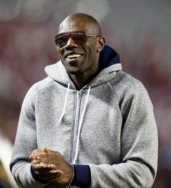 Former NFL receiver Terrell Owens activates window with Edmonton Eskimos | iNFOnews.ca