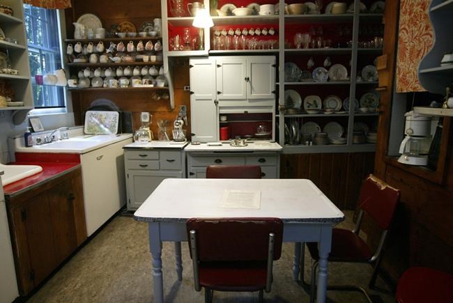 AA temporarily closing some meetings to help combat spread of COVID-19 | iNFOnews.ca