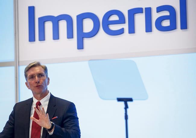 Imperial 'scurrying' to ramp up crude by rail but uninterested in rail contracts | iNFOnews.ca