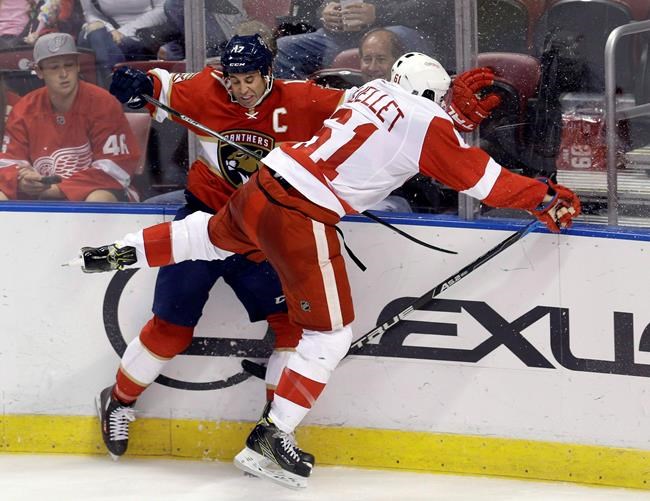 Meet Derek MacKenzie of the Florida Panthers, the NHL's most anonymous captain | iNFOnews.ca Meet Derek MacKenzie of the Florida Panthers, the NHL's most anonymous captain | iNFOnews.ca