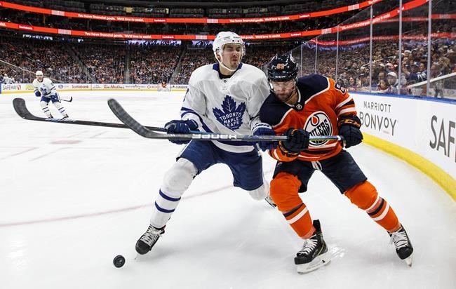 Maple Leafs sign defenceman Justin Holl to $6 million, three-year extension | iNFOnews.ca
