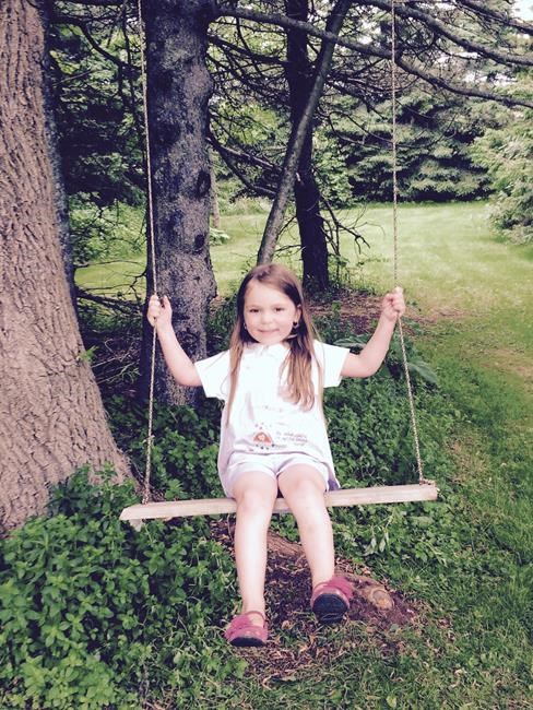 Five-year-old P.E.I. girl injured when wind gusts carry trampoline 40 metres | iNFOnews.ca