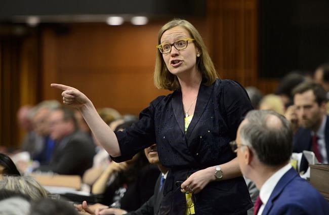 House of Commons unanimously adopts new parental-leave policy for MPs | iNFOnews.ca