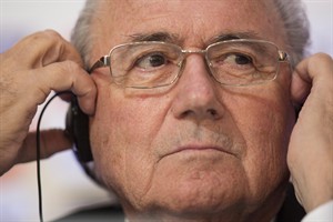 Blatter pleads for 2022 Qatar World Cup to be moved to winter as 'you can't cool down country' | iNFOnews.ca CP24222881