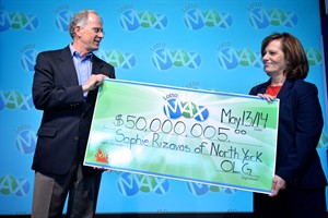 Toronto woman wins $50M in Lotto Max; first thought she won $50,000 | iNFOnews.ca CP28353121