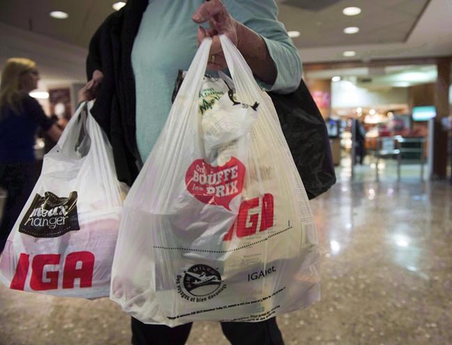 Victoria ban on single-use plastic shopping bags to begin in July | iNFOnews.ca