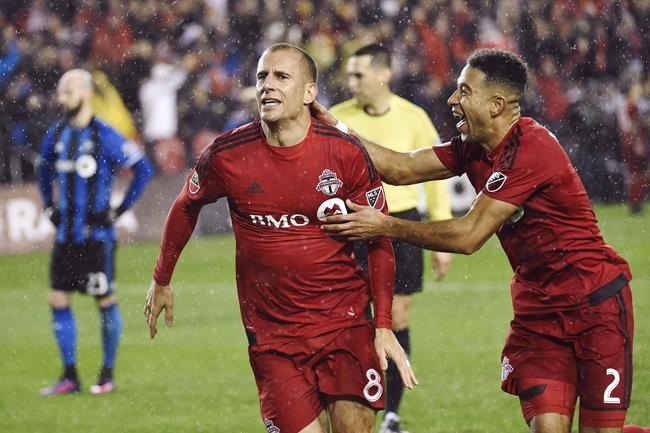 Toronto FC midfielder Benoit Cheyrou announces his retirement after 19 seasons | iNFOnews.ca Toronto FC midfielder Benoit Cheyrou announces his retirement after 19 seasons | iNFOnews.ca