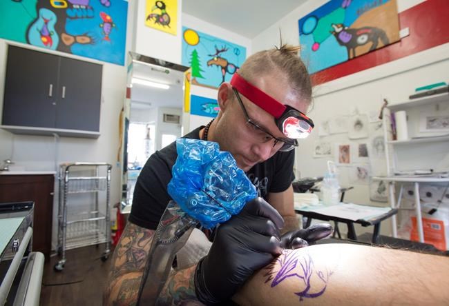 Indigenous tattoo revival renews cultural appropriation concerns | iNFOnews.ca