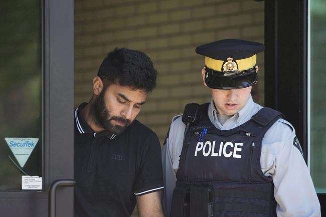 Case of truck driver charged in Humboldt Broncos crash put over until new year | iNFOnews.ca