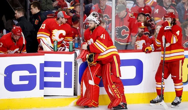 Calgary Flames face conundrum in net with a pair of free-agent goalies | iNFOnews.ca