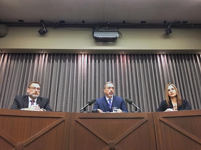 Manitoba government's oversight of commercial vehicles inadequate: auditor | iNFOnews.ca