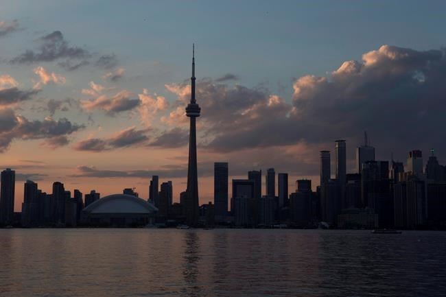 Toronto has highest child poverty rate of Canadian cities, report says | iNFOnews.ca Toronto has highest child poverty rate of Canadian cities, report says | iNFOnews.ca