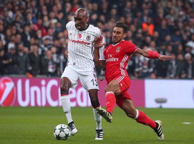 Midfielder Atiba Hutchinson voted Canada Soccer's male player of the year | iNFOnews.ca