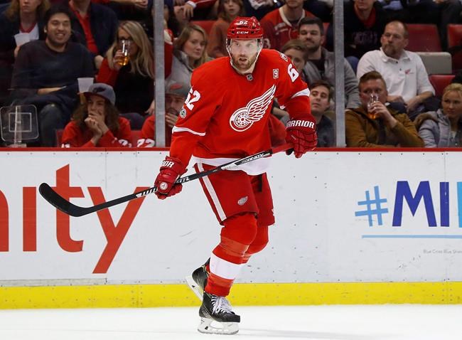 Panthers arm for playoff push by getting forward Vanek from Red Wings | iNFOnews.ca Panthers arm for playoff push by getting forward Vanek from Red Wings | iNFOnews.ca