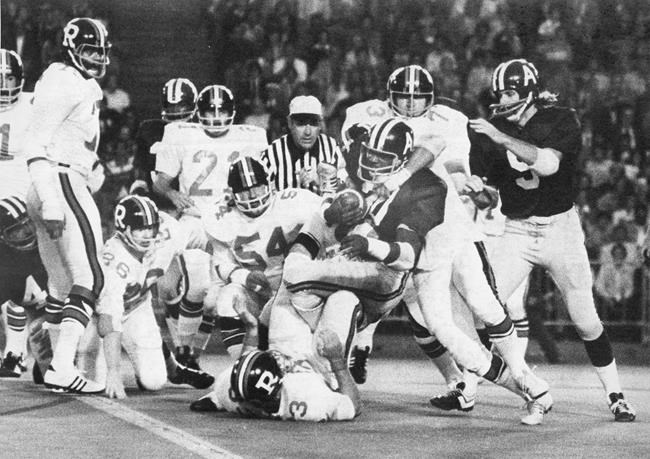 'Soupy' Campbell, who helped Rough Riders win three Grey Cups, dies at 73 | iNFOnews.ca