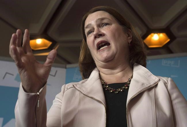 Philpott vows to settle school bus dispute, but First Nations critics skeptical | iNFOnews.ca