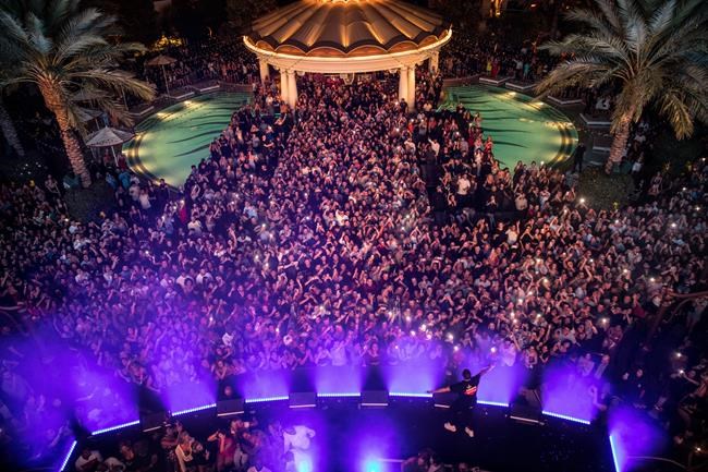 Drake to perform at New Year's Eve weekend bash on Las Vegas strip | iNFOnews.ca CP1980036335