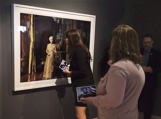 Toronto donors confident Leibovitz photos will be displayed, warn of art chill | iNFOnews.ca Toronto donors confident Leibovitz photos will be displayed, warn of art chill | iNFOnews.ca