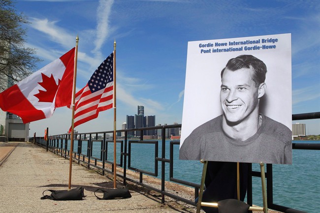 Slumping loonie could add $3.5B to cost of Windsor-Detroit bridge, Trudeau told | iNFOnews.ca CP35894361