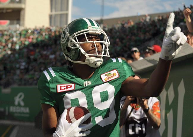 Saskatchewan Roughriders sign veteran receiver Carter to contract extension | iNFOnews.ca
