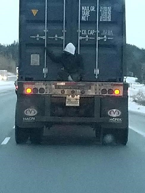 Quebec hitchhiker on back of transport truck left with hypothermia and possible fine | iNFOnews.ca Quebec hitchhiker on back of transport truck left with hypothermia and possible fine | iNFOnews.ca