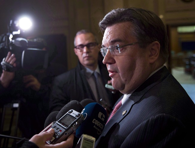 Montreal Mayor Denis Coderre gives Ottawa one week to settle sewage dump | iNFOnews.ca CP34967537