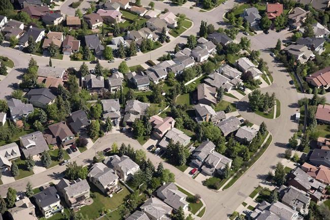Calgary housing market continues to cool as sales drop for 20th month | iNFOnews.ca