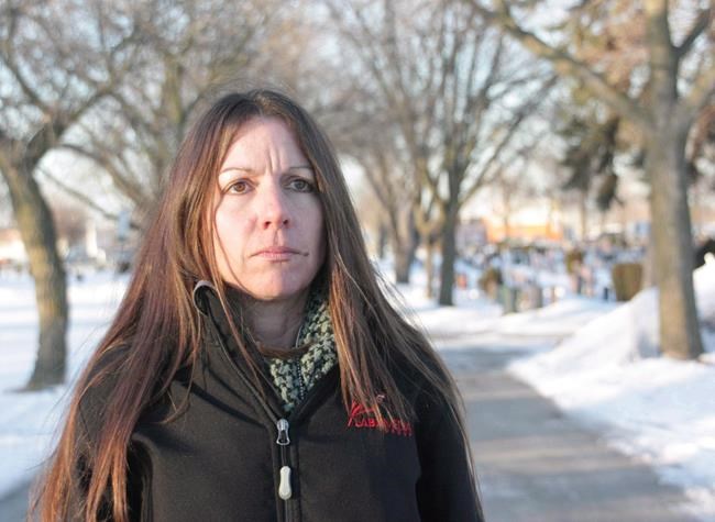 Mom who received one cent after soldier son's suicide getting Silver Cross | iNFOnews.ca CP1580894965