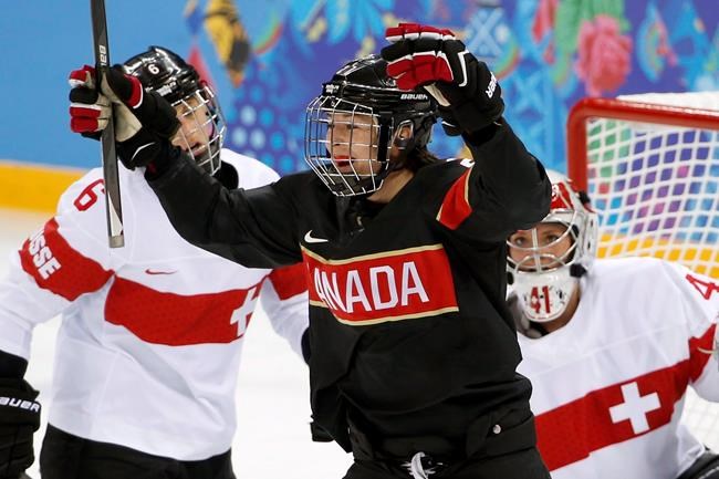 Canadian women's team defenceman Tara Watchorn announces retirement | iNFOnews.ca
