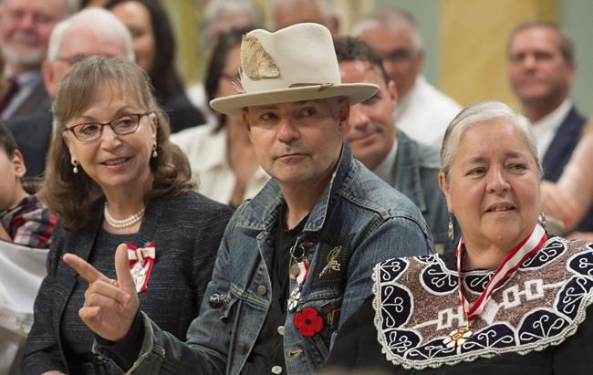Gord Downie 'like a Terry Fox in the modern day,' says doctor | iNFOnews.ca
