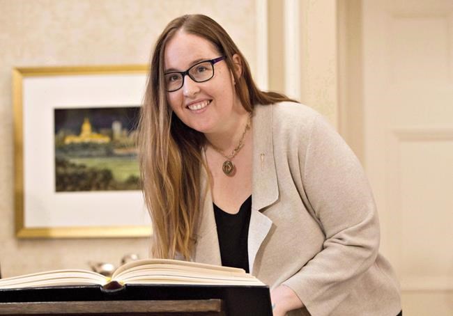 Alberta puts up $40M to help workers transition during coal-power phase-out | iNFOnews.ca