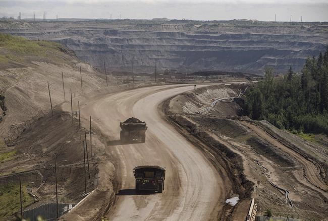 Suncor Energy says driverless trucks will eliminate a net 400 positions | iNFOnews.ca CP2006341376