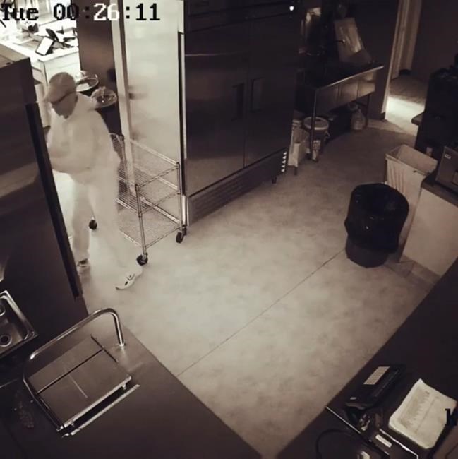 Crime stinks: Winnipeg cheese shop owner offers free fromage to catch intruder | iNFOnews.ca