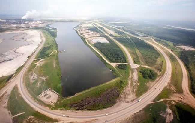 Syncrude to pay over $2.7M to settle charges in Alberta blue heron deaths | iNFOnews.ca Syncrude to pay over $2.7M to settle charges in Alberta blue heron deaths | iNFOnews.ca