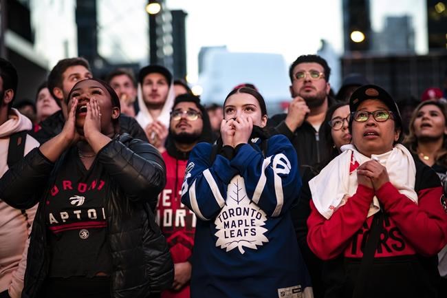 Raptors' championship run challenges Leafs' fan dominance in Toronto | iNFOnews.ca CP588209283