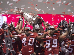 Calgary Stampeders extend contract of defensive lineman Corey Mace | iNFOnews.ca CP31567346