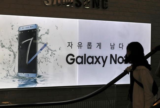 Samsung halts sales of Galaxy Note 7; Canadian says he will keep using his phone | iNFOnews.ca