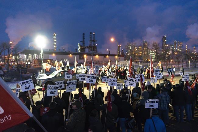 Company seeks injunction: Co-op, union in court over pickets at Regina refinery | iNFOnews.ca
