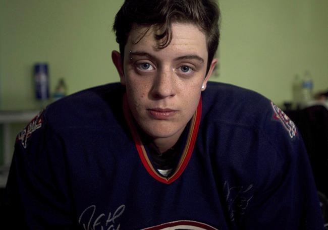 Ontario minor hockey makes transgender training mandatory for coaches | iNFOnews.ca