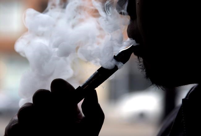 Most Canadians concerned about young people using e-cigarettes, survey finds | iNFOnews.ca CP59186517