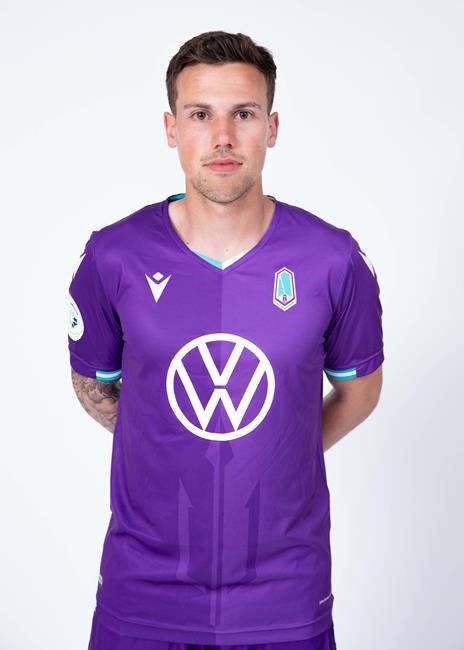 Atletico Ottawa players do what they can in isolation as CPL postpones season | iNFOnews.ca Atletico Ottawa players do what they can in isolation as CPL postpones season | iNFOnews.ca